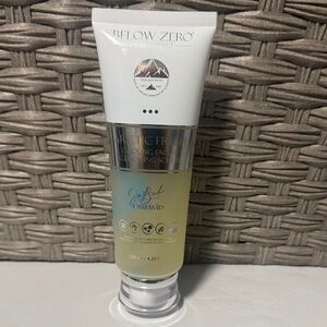 Below Zero Arctic Fresh Cleansing Scrub- New with broken seal - discounted 125ml